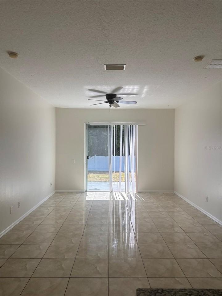 10510 Beneva Dr - Photo 3 of 27