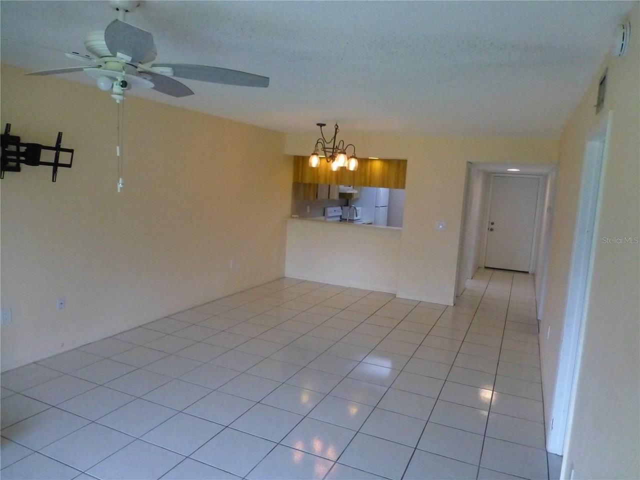 119 Lakeside Dr #119 - Photo 5 of 19