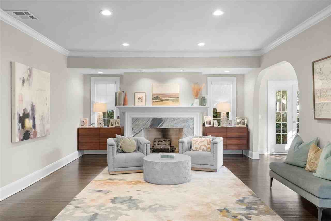 2943 W Bayshore Ct - Photo 6 of 50