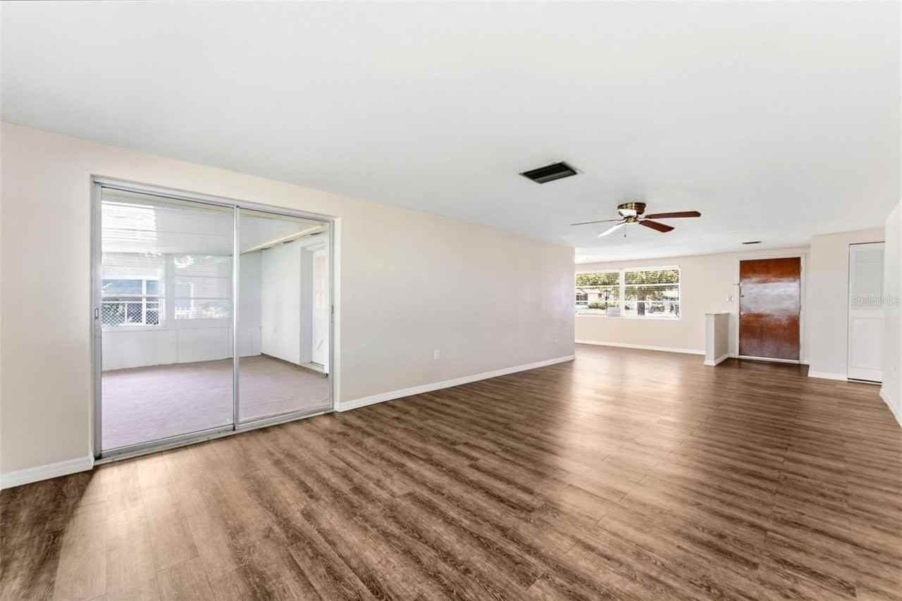 7814 Talisman Dr - Photo 3 of 26