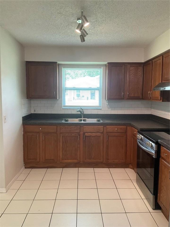 3830 Valley Tree Dr - Photo 6 of 20