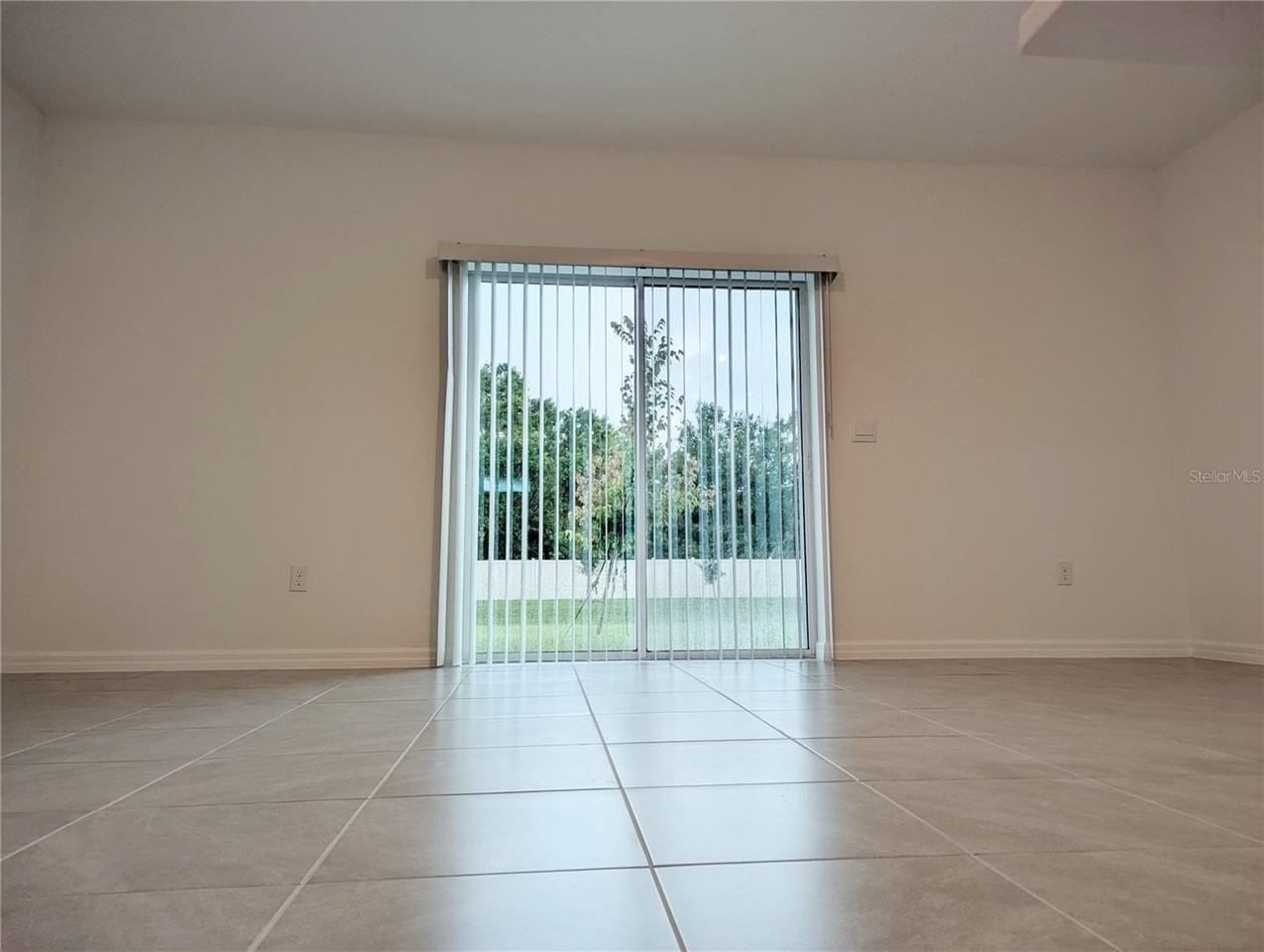 4460 Rachel Falls Dr - Photo 4 of 12