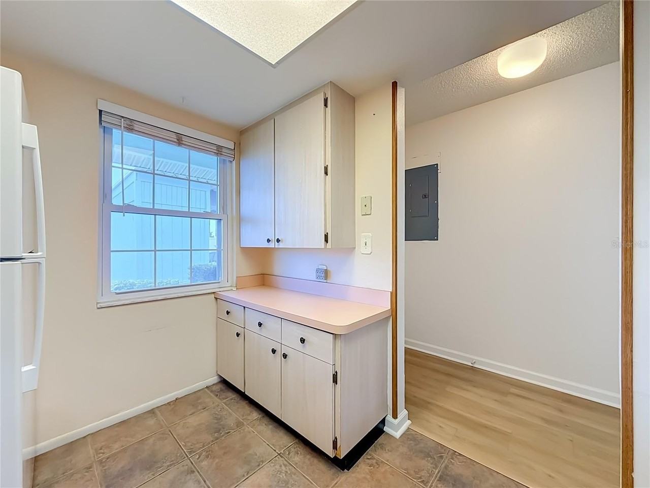 2465 Northside Dr #503 - Photo 6 of 27