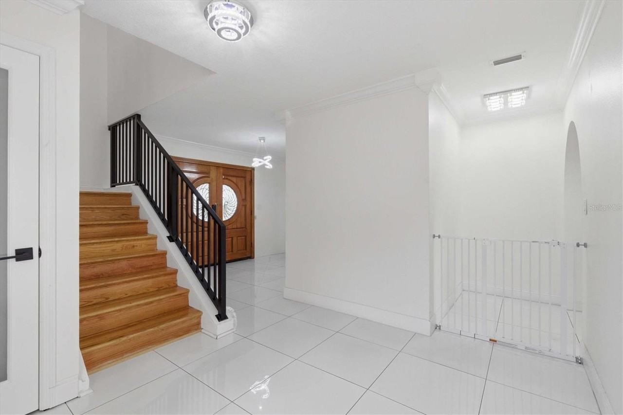 6611 N Hale Ave - Photo 7 of 47