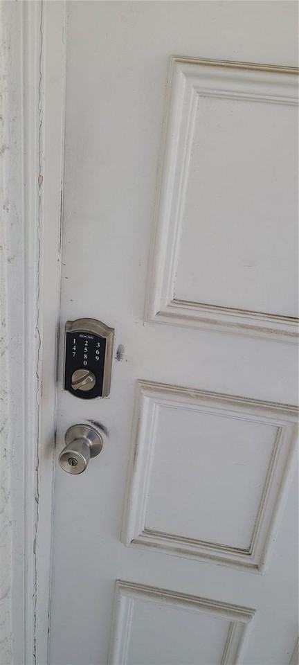3813 N Oak Dr #F12 - Photo 2 of 6