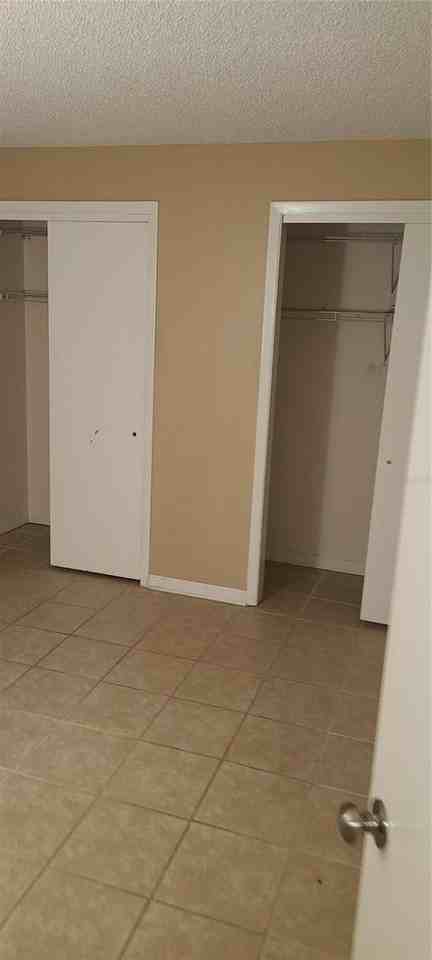 3813 N Oak Dr #F12 - Photo 6 of 6