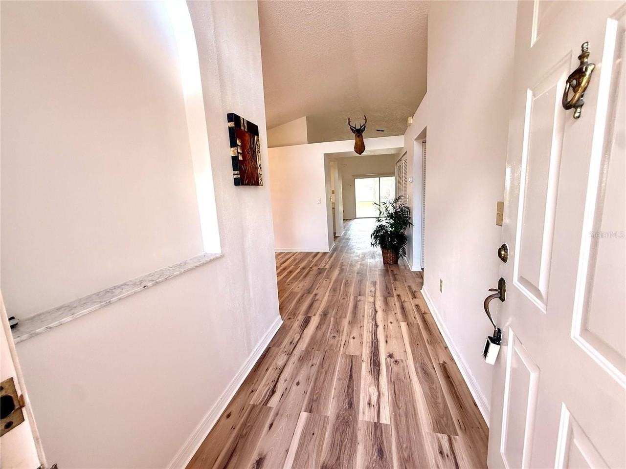 7830 Becket St - Photo 7 of 50