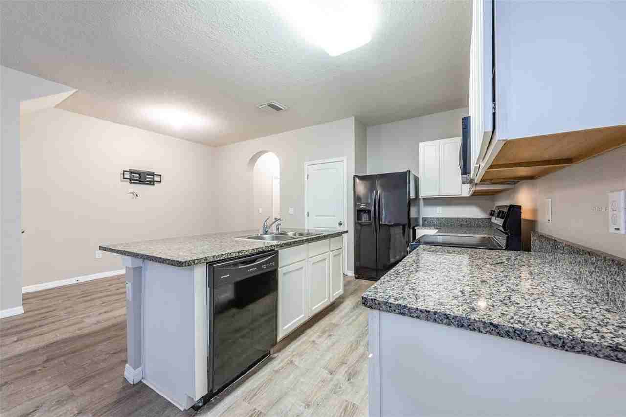 8908 Indigo Trail Loop - Photo 4 of 20