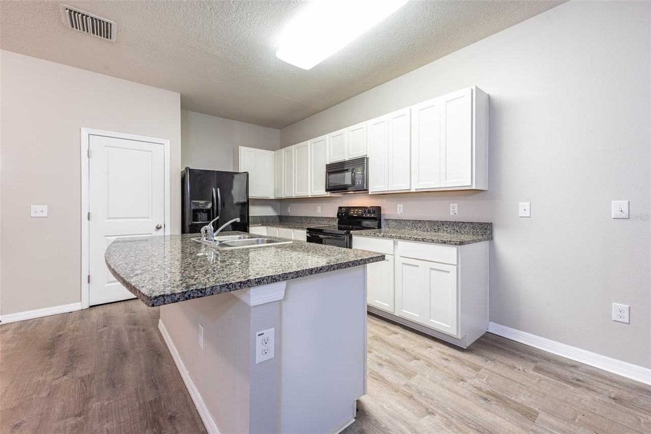 8908 Indigo Trail Loop - Photo 6 of 20