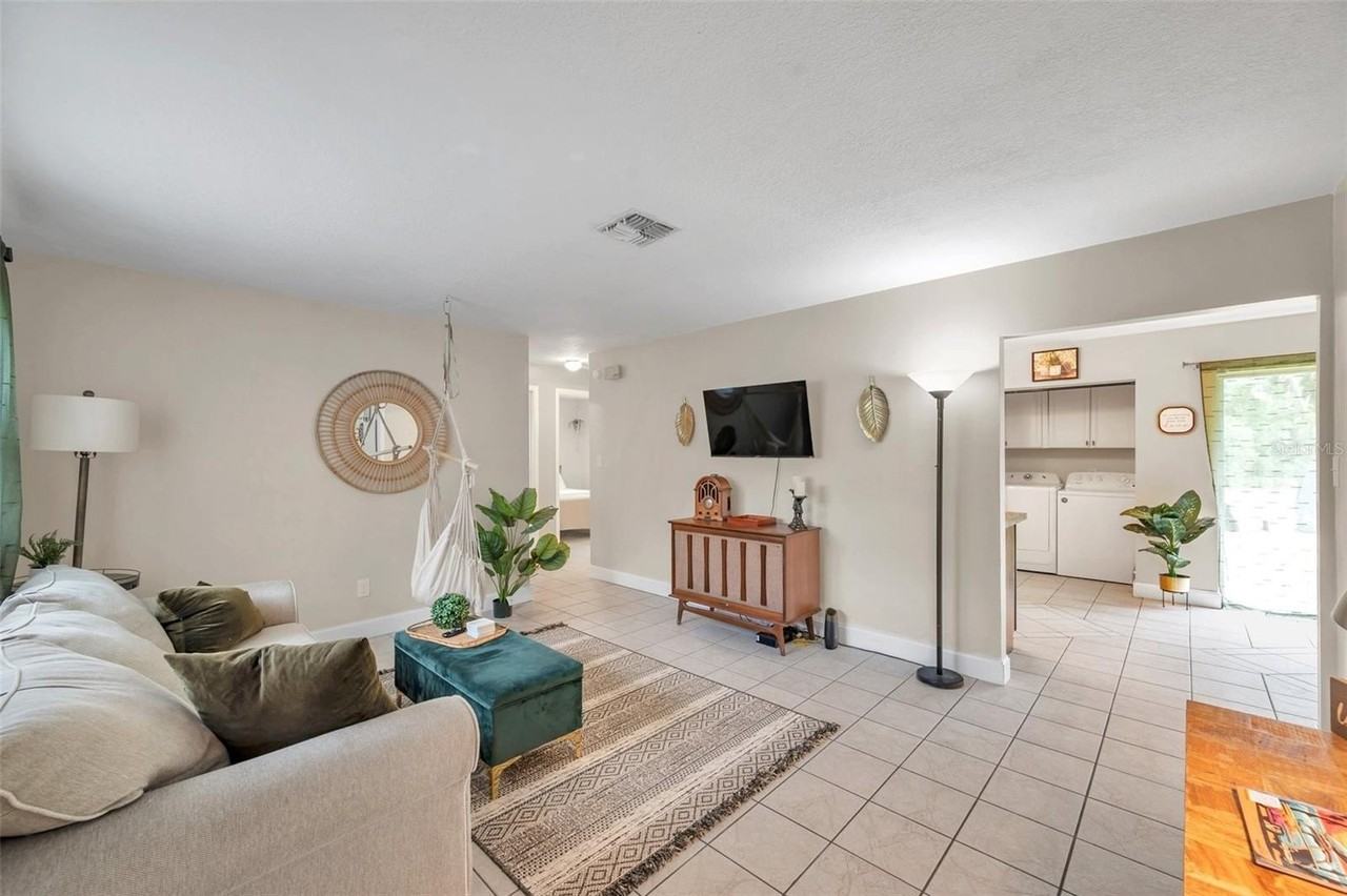 3371 N Bay Ave - Photo 4 of 31
