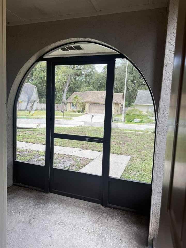 2042 Shadow Pine Dr - Photo 3 of 28
