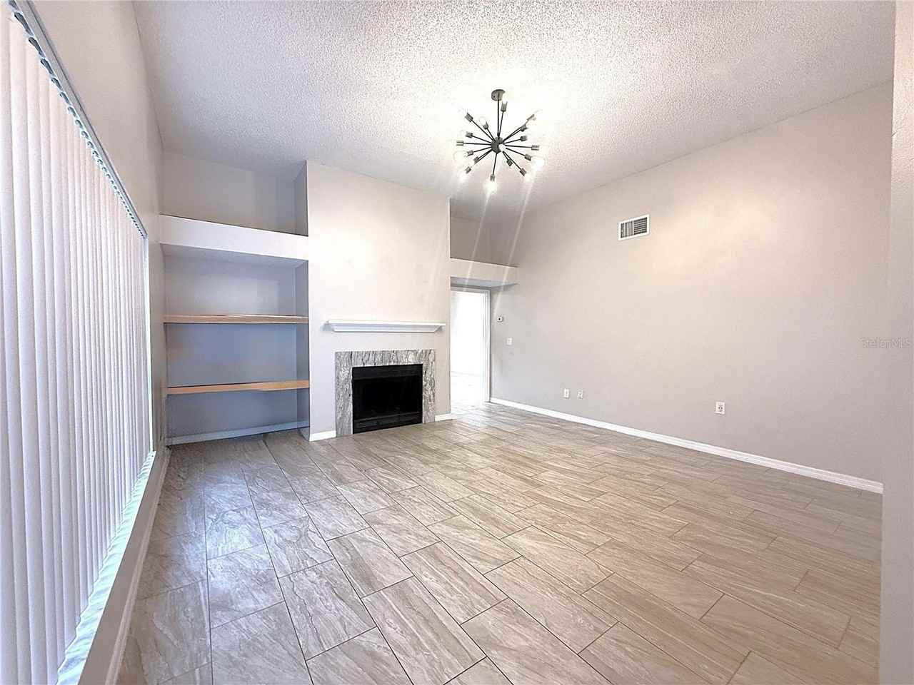 2042 Shadow Pine Dr - Photo 5 of 28