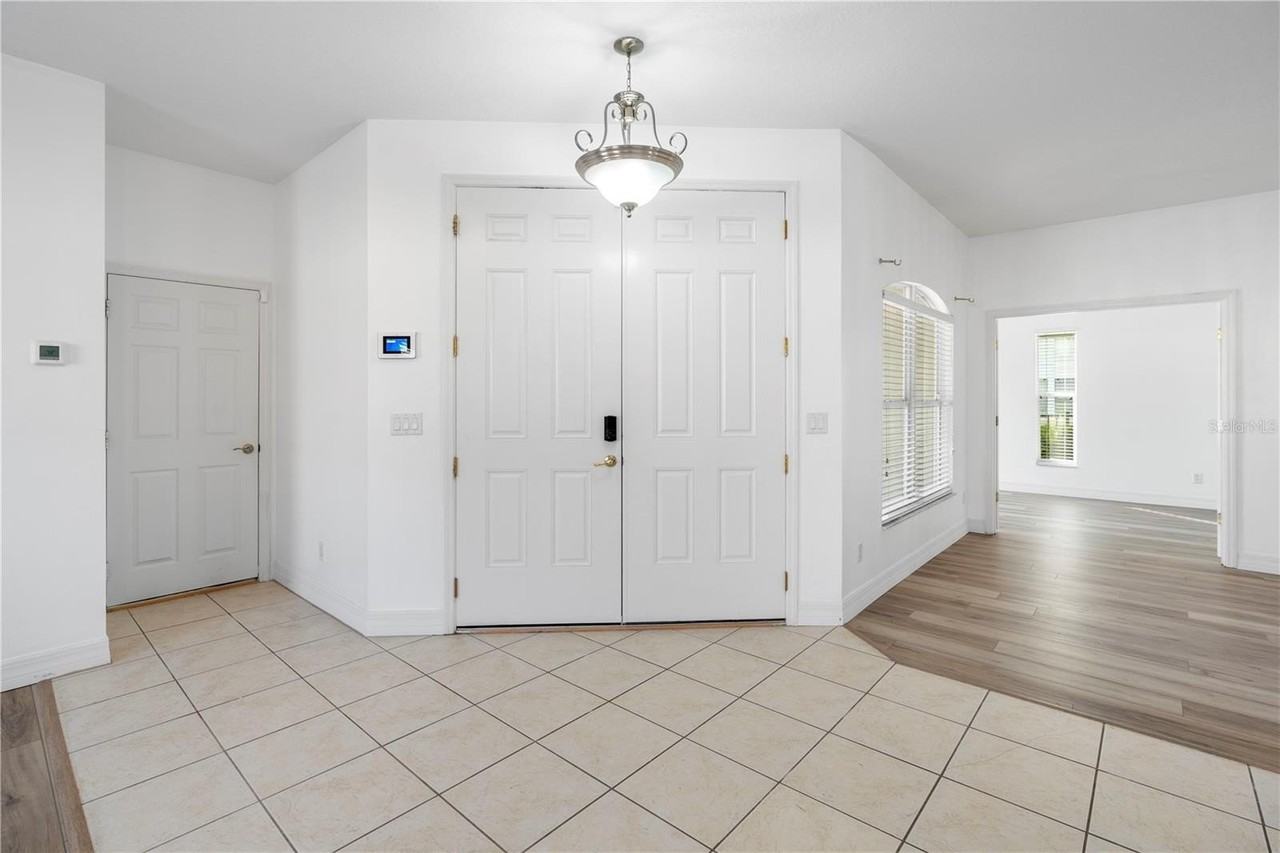 10888 Cory Lake Dr - Photo 5 of 50