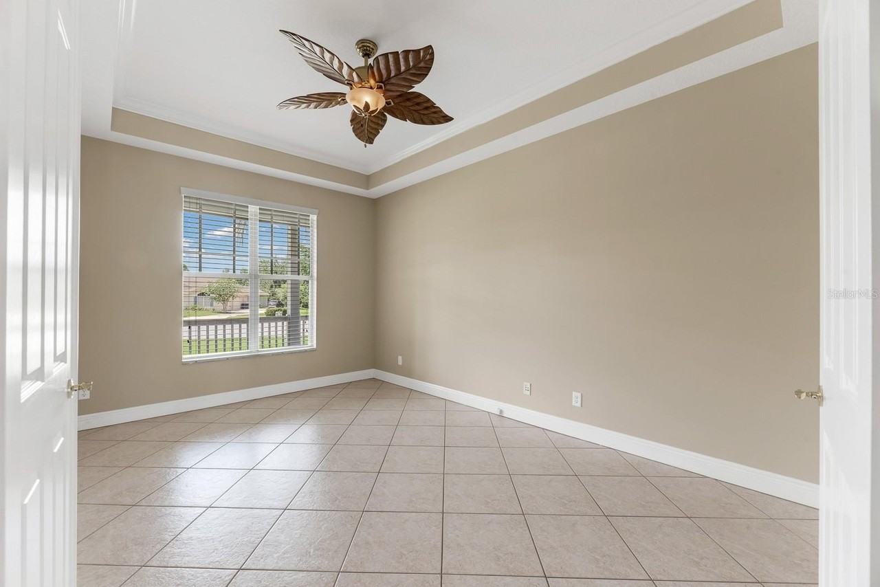 6023 Kestrel Point Ave - Photo 7 of 47