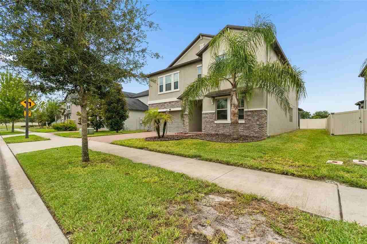 25057 Lambrusco Loop - Photo 3 of 50