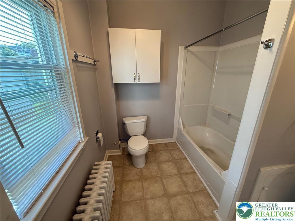 527 1st Ave - Photo 7 of 9