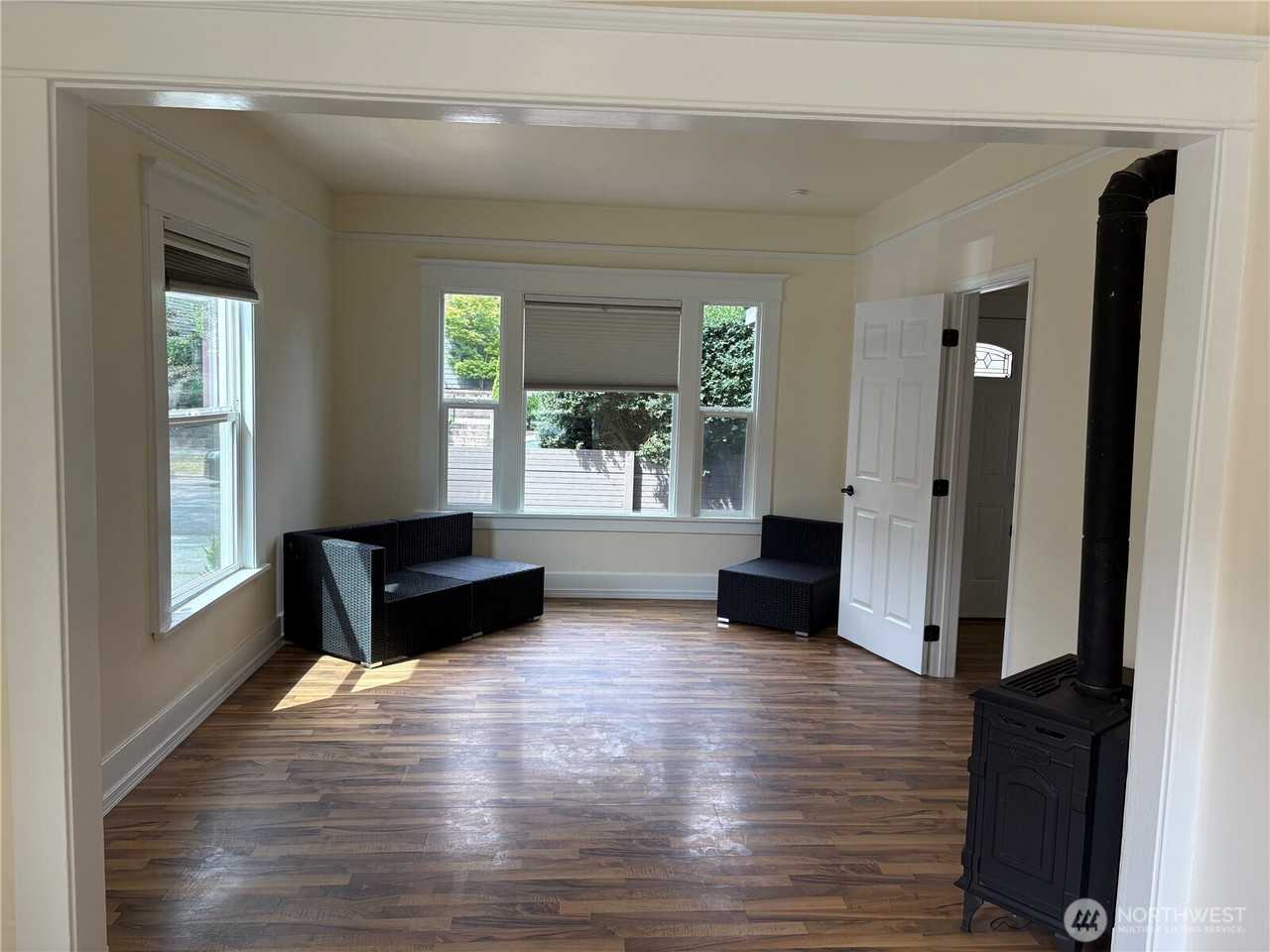 1728 18th Ave - Photo 3 of 13