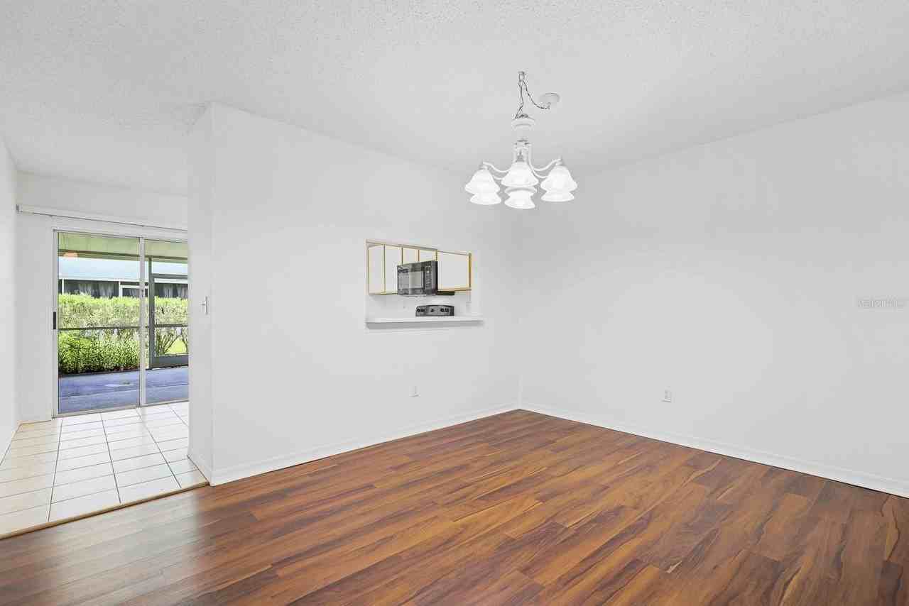 1326 Twilridge Pl - Photo 6 of 22