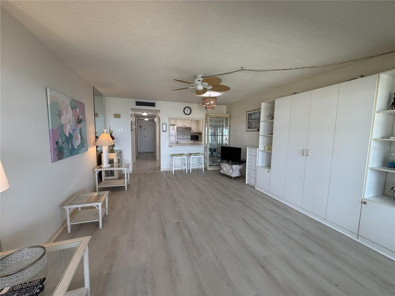 4550 Cove Cir #1205 - Photo 4 of 29