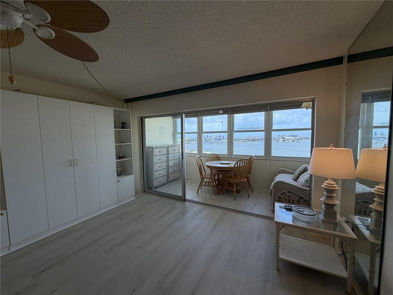 4550 Cove Cir #1205 - Photo 5 of 29