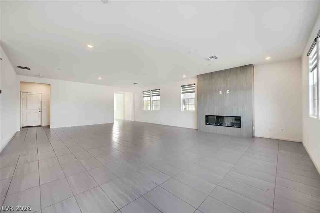 2801 Gallarate Dr - Photo 7 of 33