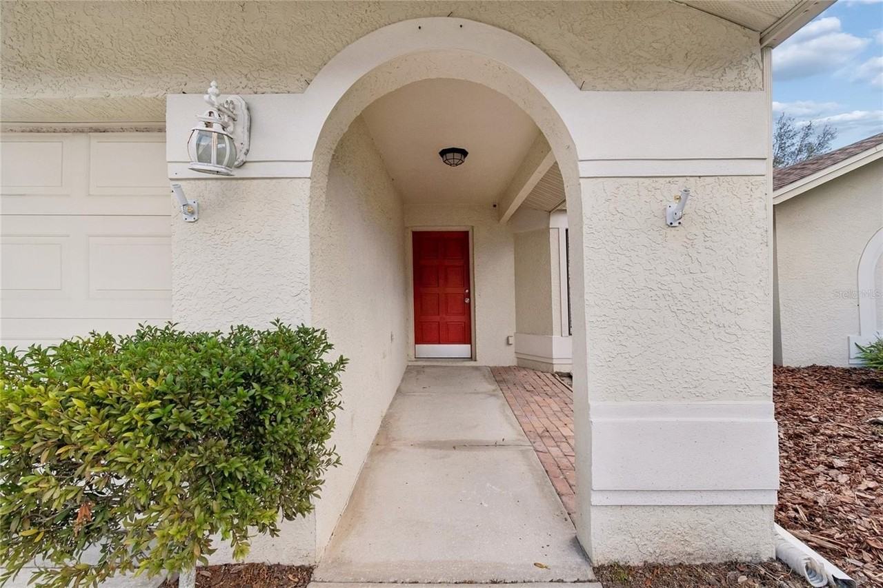 11903 Steppingstone Blvd - Photo 2 of 50