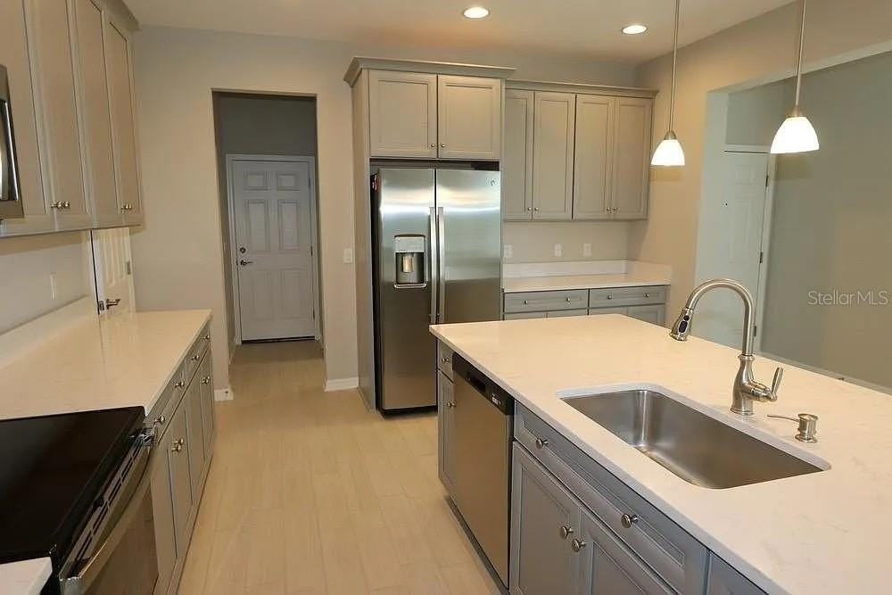 29897 Southwell Ln - Photo 3 of 24