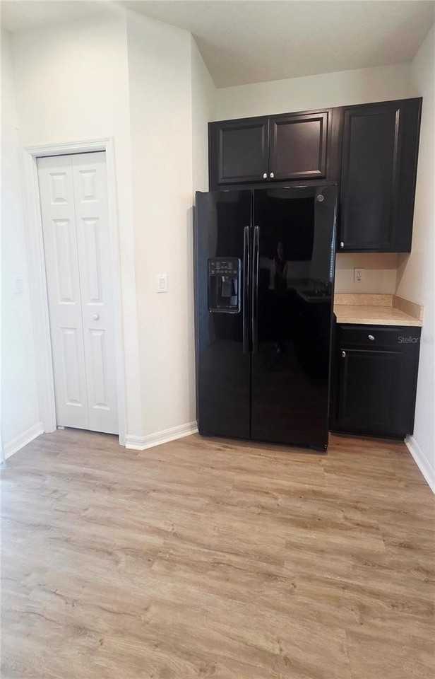 8821 Walnut Gable Ct - Photo 6 of 34