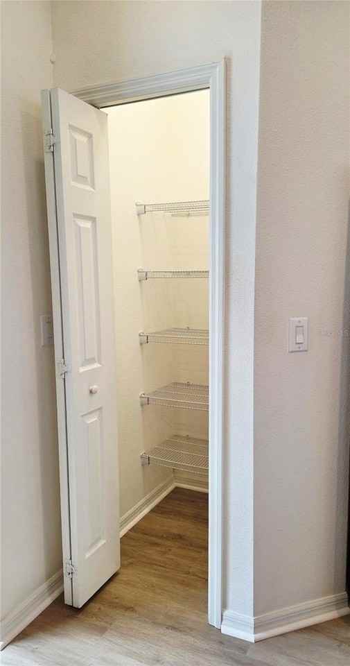8821 Walnut Gable Ct - Photo 7 of 34