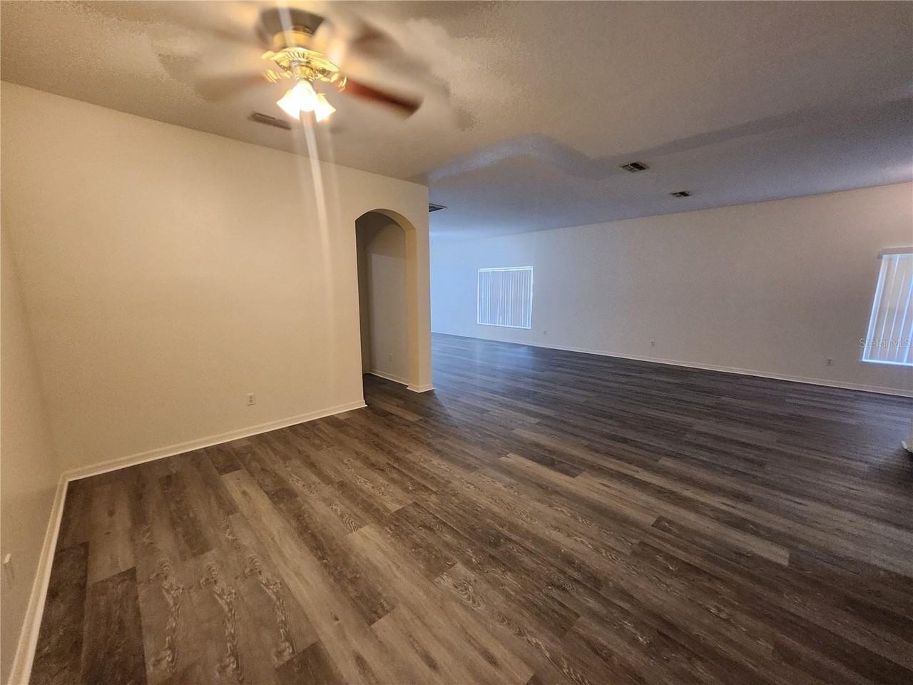 9344 Mandrake Ct - Photo 7 of 19