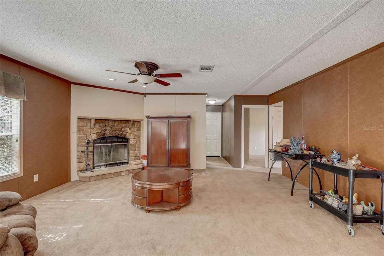 4611 Miley Rd - Photo 5 of 24