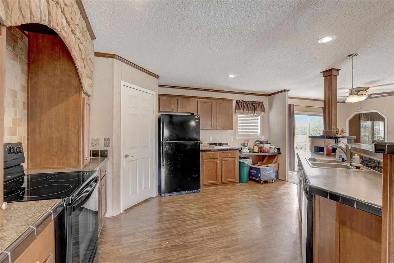 4611 Miley Rd - Photo 6 of 24