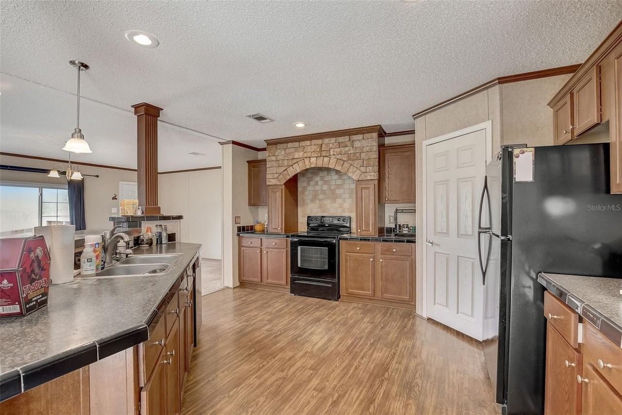 4611 Miley Rd - Photo 7 of 24