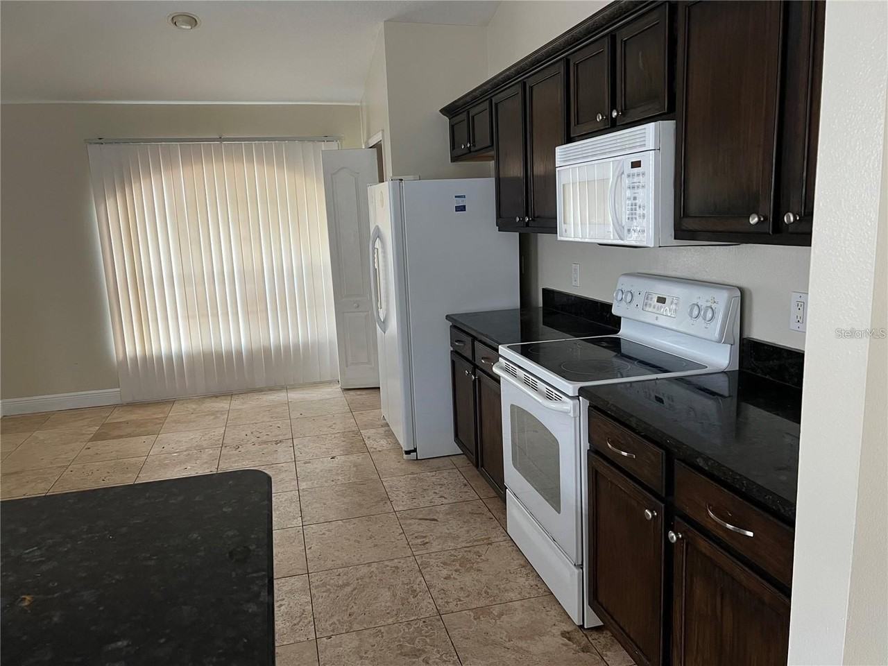 3158 Clover Blossom Cir - Photo 3 of 9