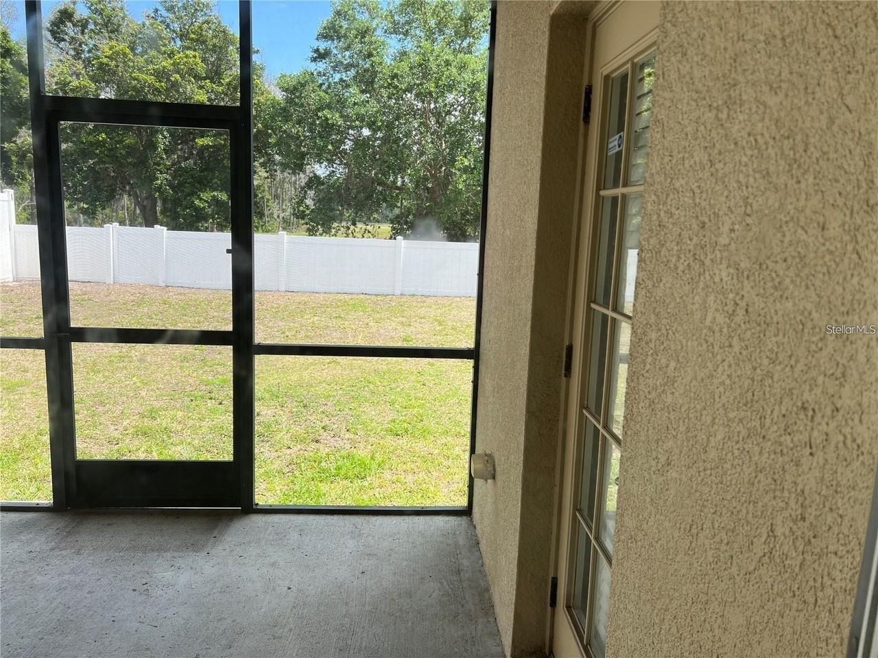 3158 Clover Blossom Cir - Photo 5 of 9