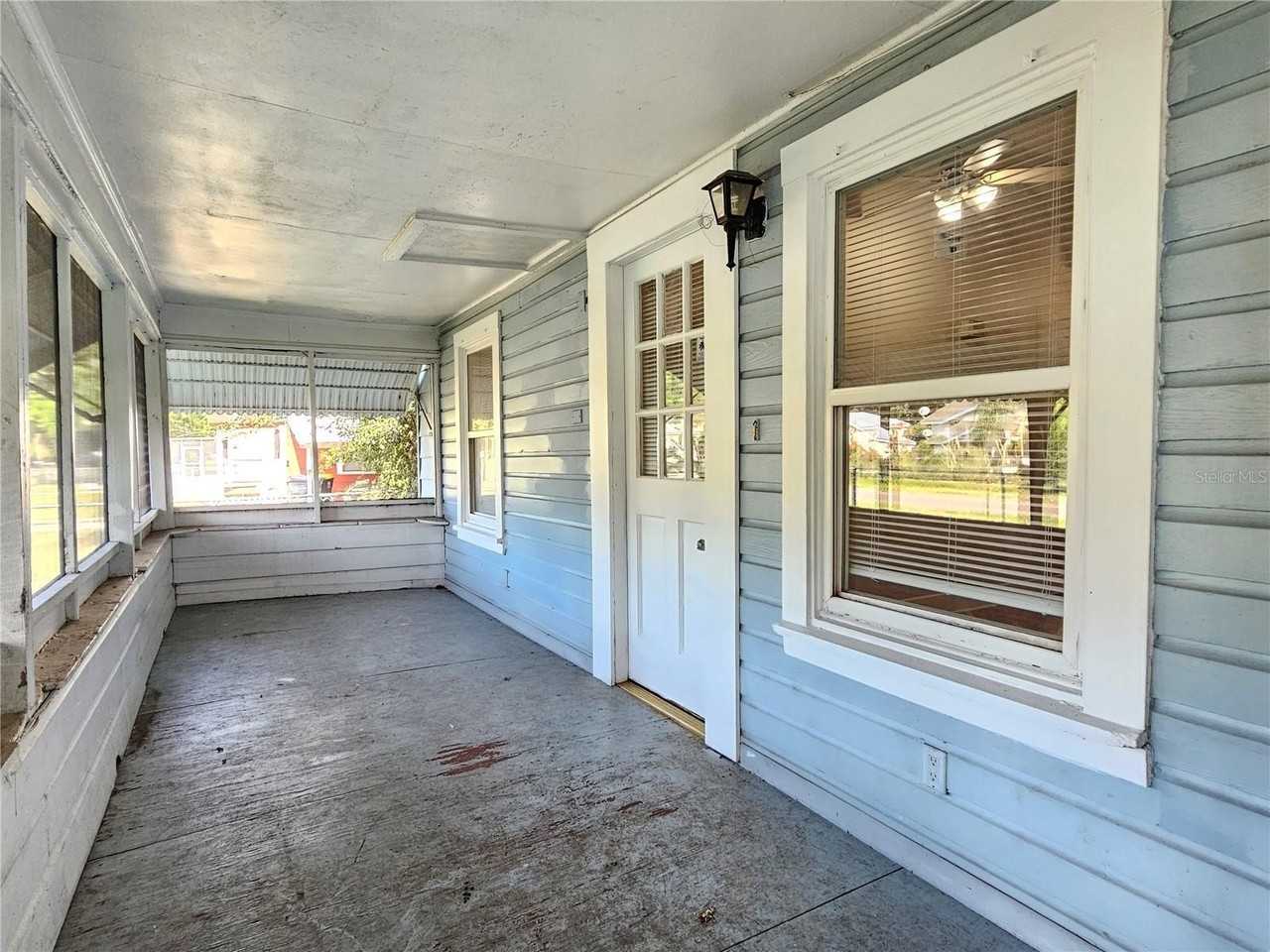 2441 E Magnolia St - Photo 3 of 16