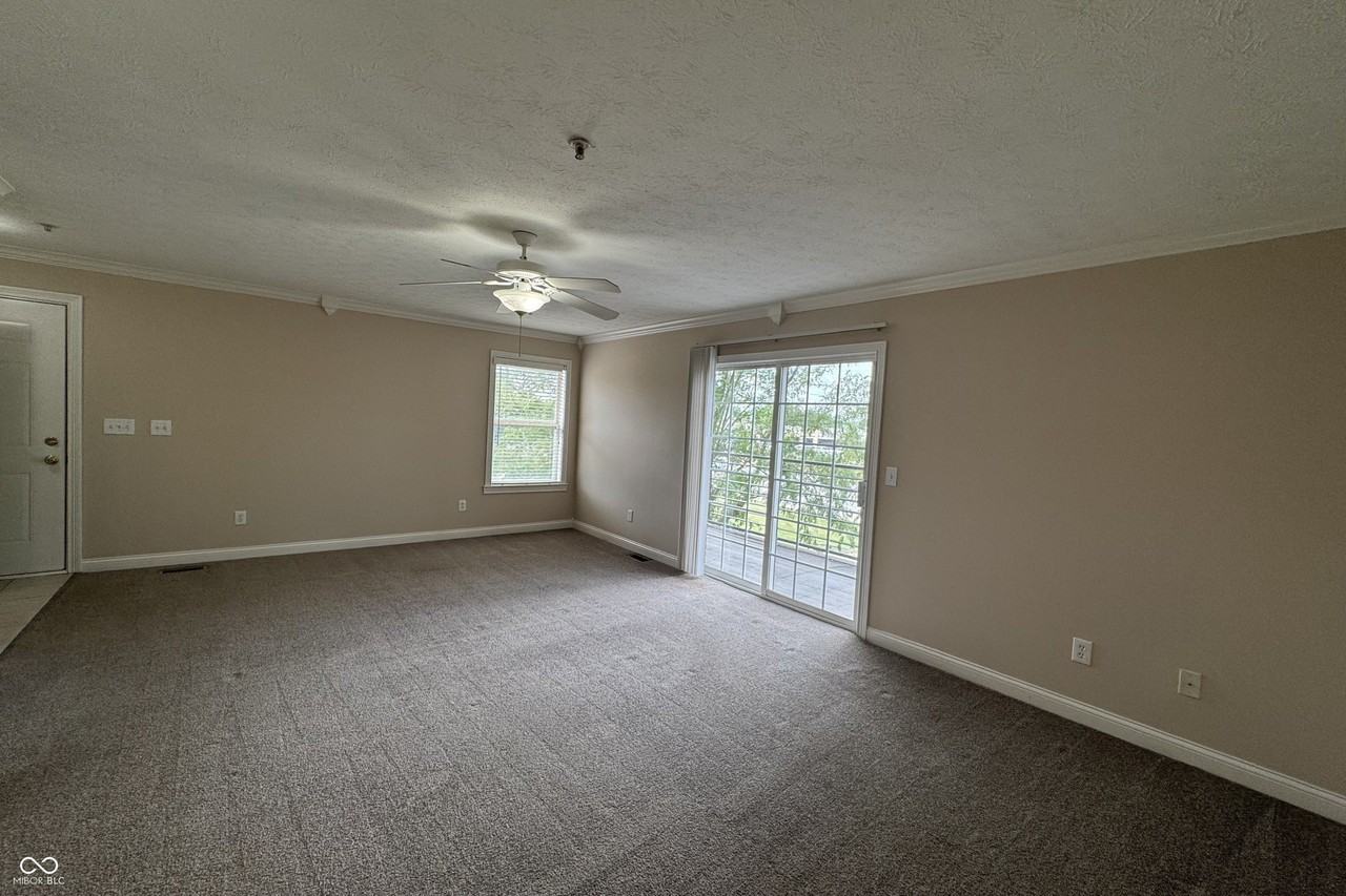 1473 Frontier Dr - Photo 5 of 17