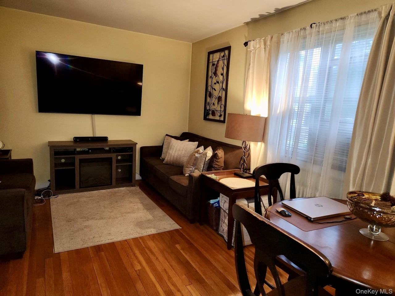 26040 Langston Ave #A - Photo 3 of 14