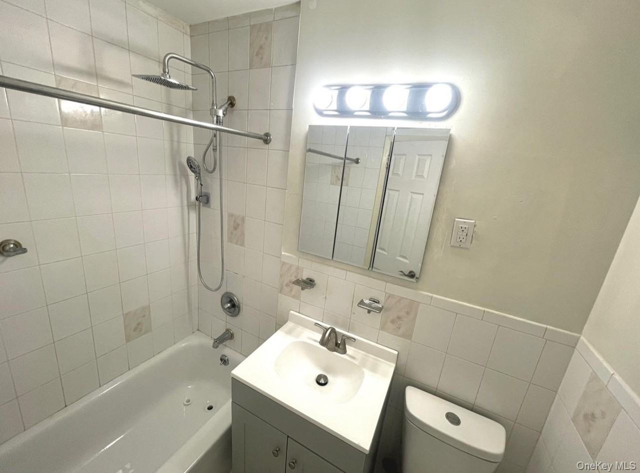12 1510 Beach Street #2 - Photo 4 of 5