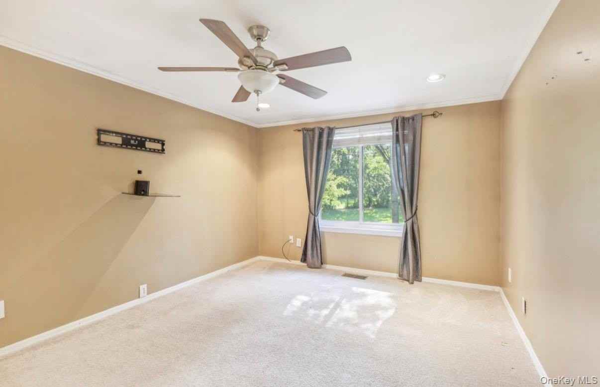 598 Blue Ridge Dr - Photo 7 of 33