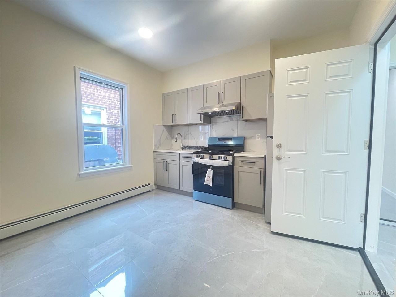 1006 Jericho Tpke #2F - Photo 2 of 8