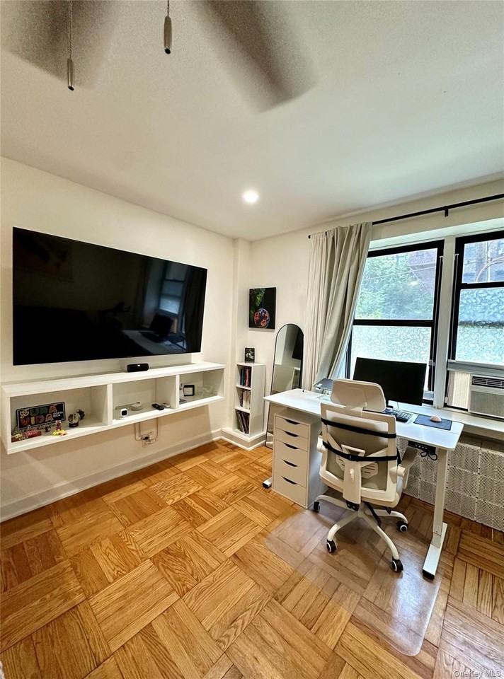 101 Ellwood Ave #1E - Photo 7 of 16