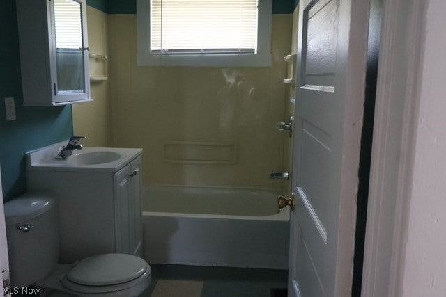 10102 Ostend Ave - Photo 6 of 17