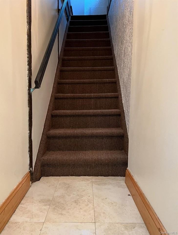 1643 Lurting Ave - Photo 5 of 12