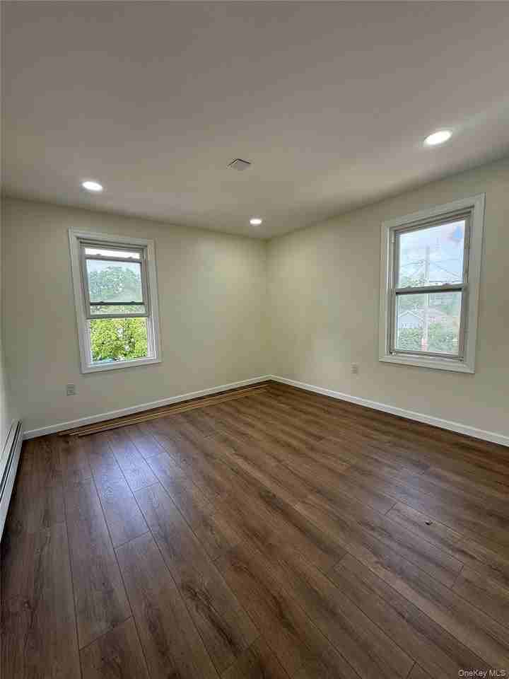 40 S Corona Ave #2ndFL - Photo 5 of 7