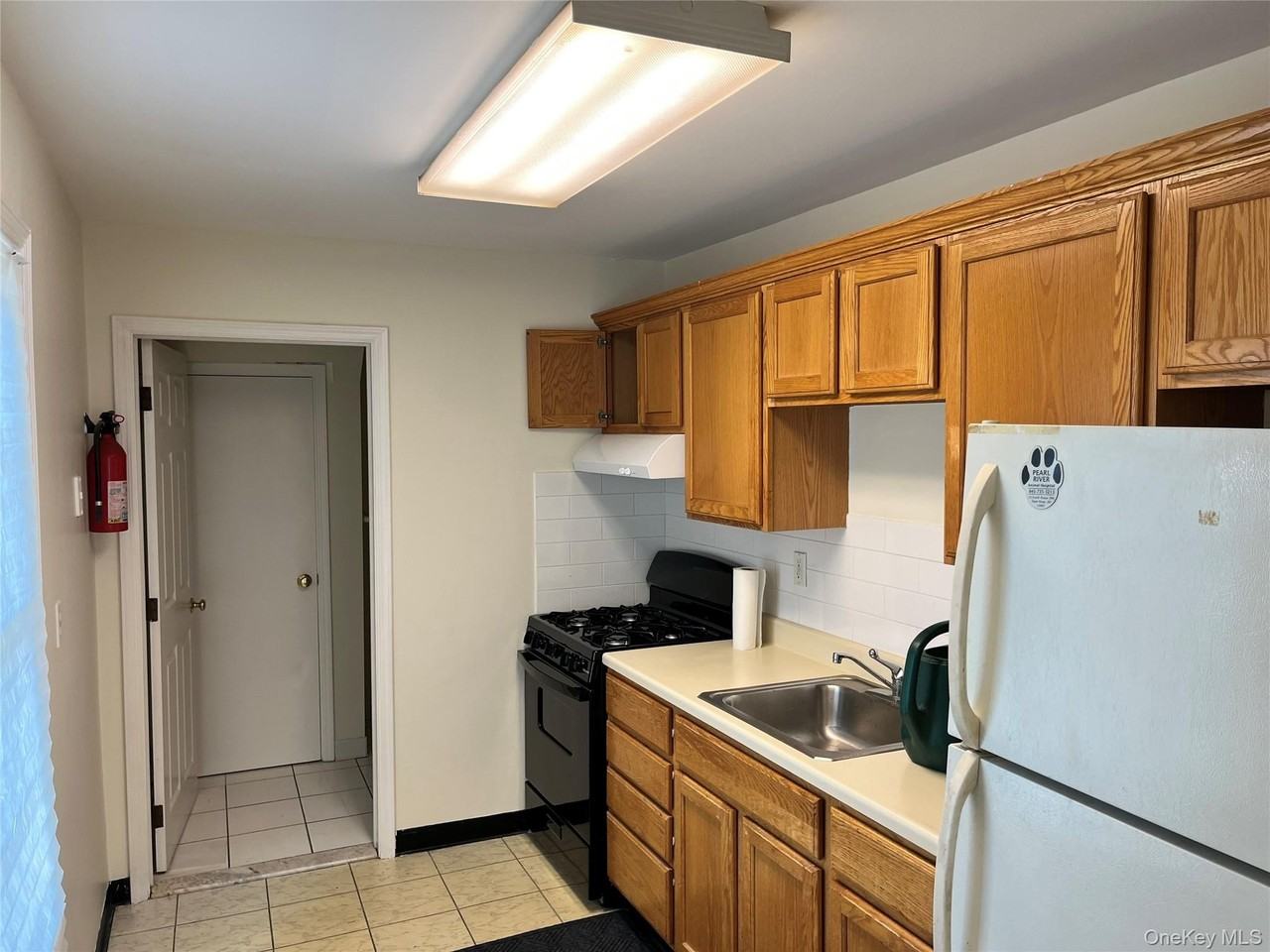 109 Main St - Photo 3 of 11