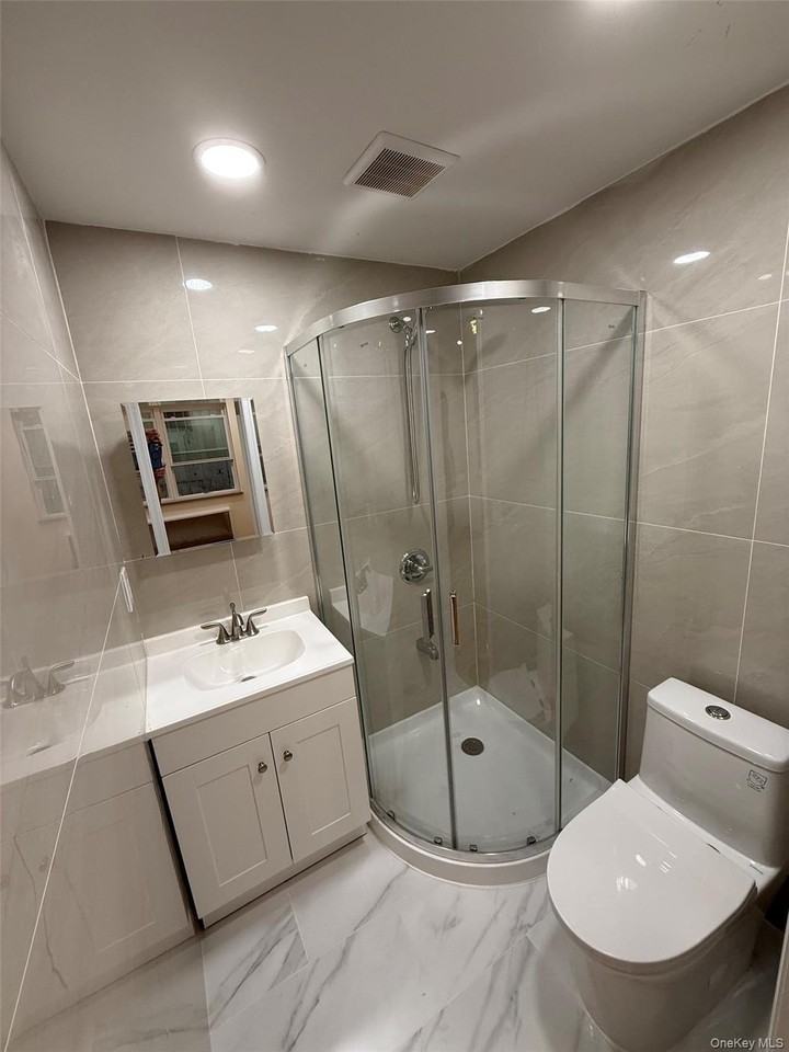 4622 59th St #3FL - Photo 4 of 16