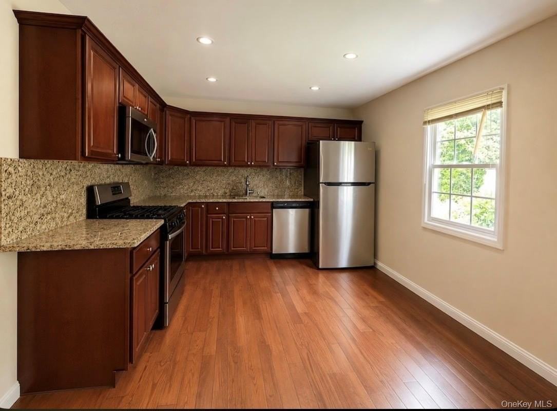 81 Bellwood Ave - Photo 2 of 14