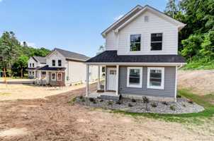 featured image of 19 Hooker St