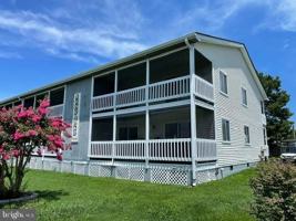featured image of 216 Monroe Bay Ave